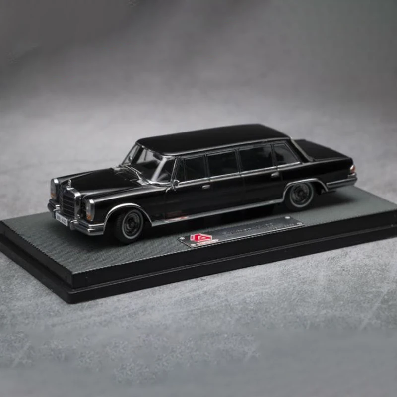 Diecast Original 1:64 Scale Benz 600 Pullman W100 Simulation Alloy Car Model Static Dispaly Collectible Toy Gift Souvenir