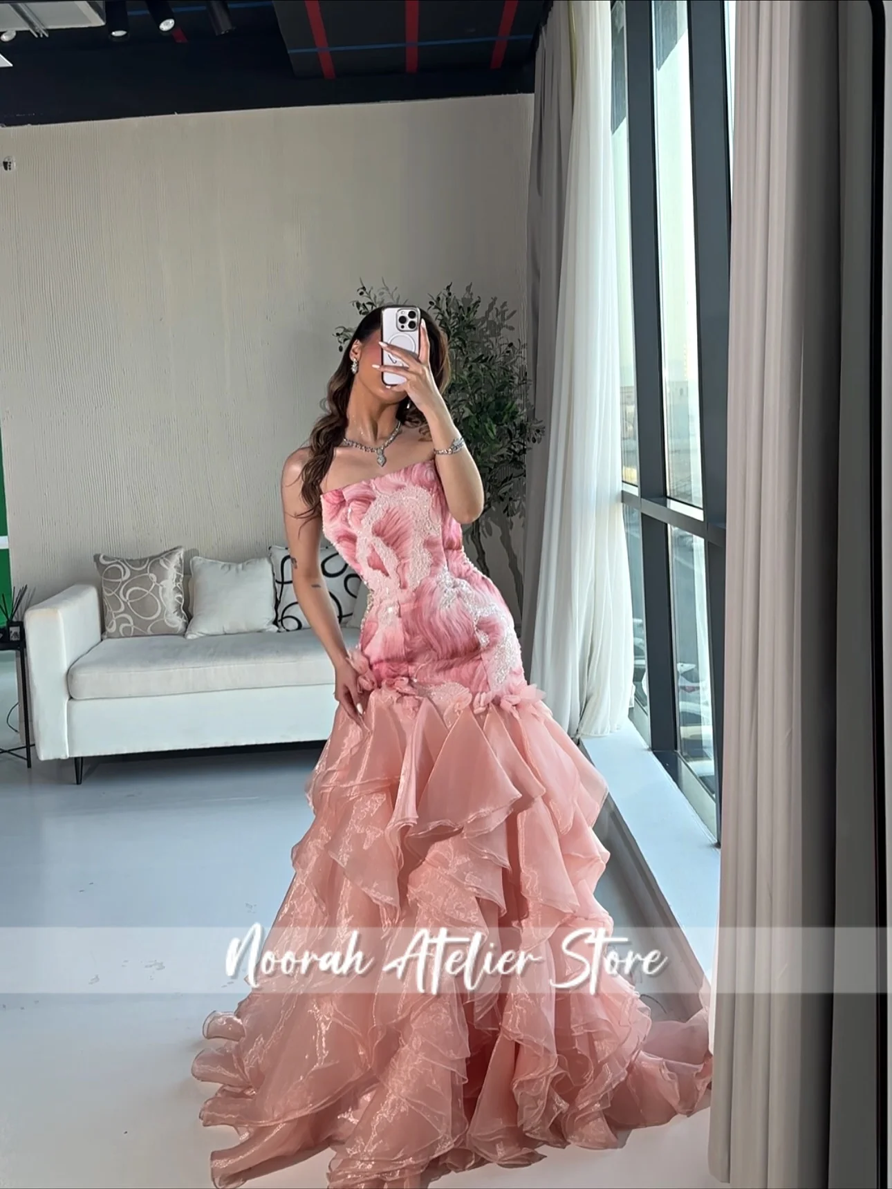 새로운 핑크색 스트랩리스 아플리케 우아한 이브닝 드레스 튤 트레인 웨딩 게스트 드레스 여성 머메이드 생일 가운 맞춤 제작