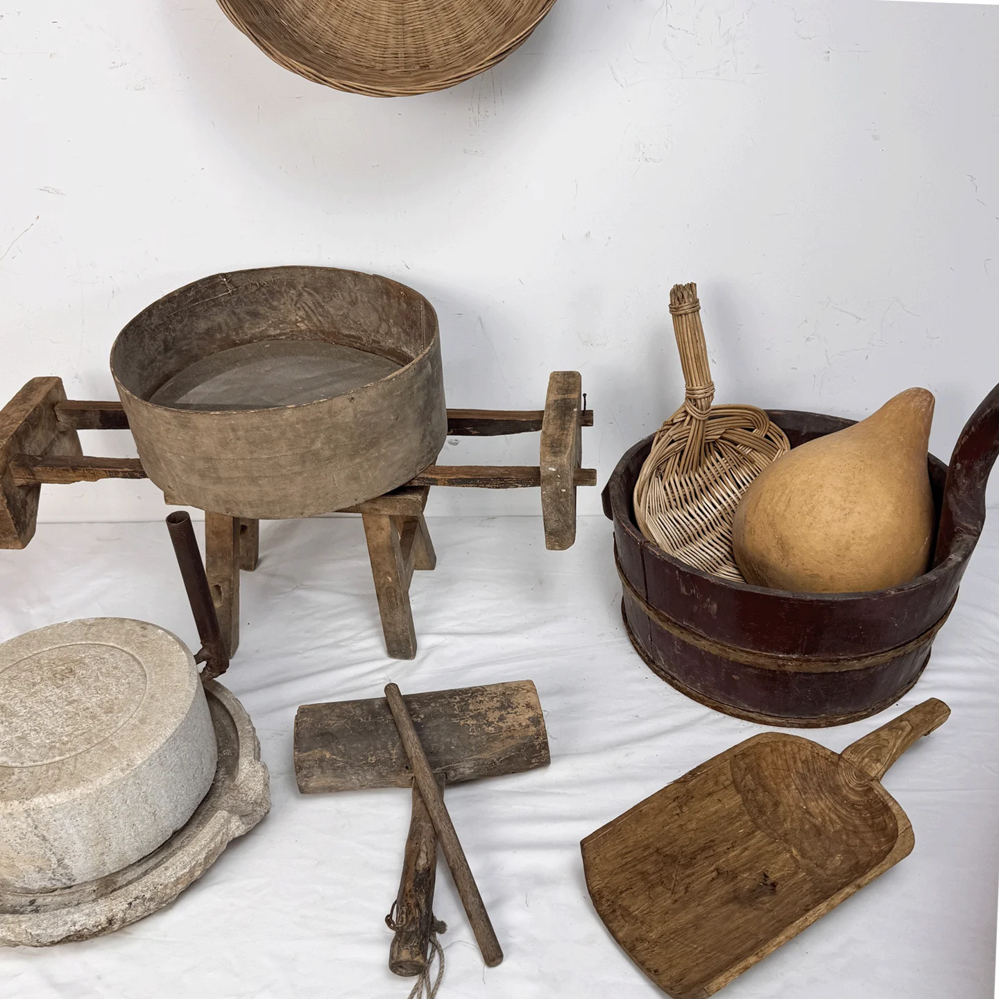 Folk old objects Tofu tools, stone grinding tofu sticks, basket sieve, wooden shovel, wooden basin, bucket, water tank, bamboo