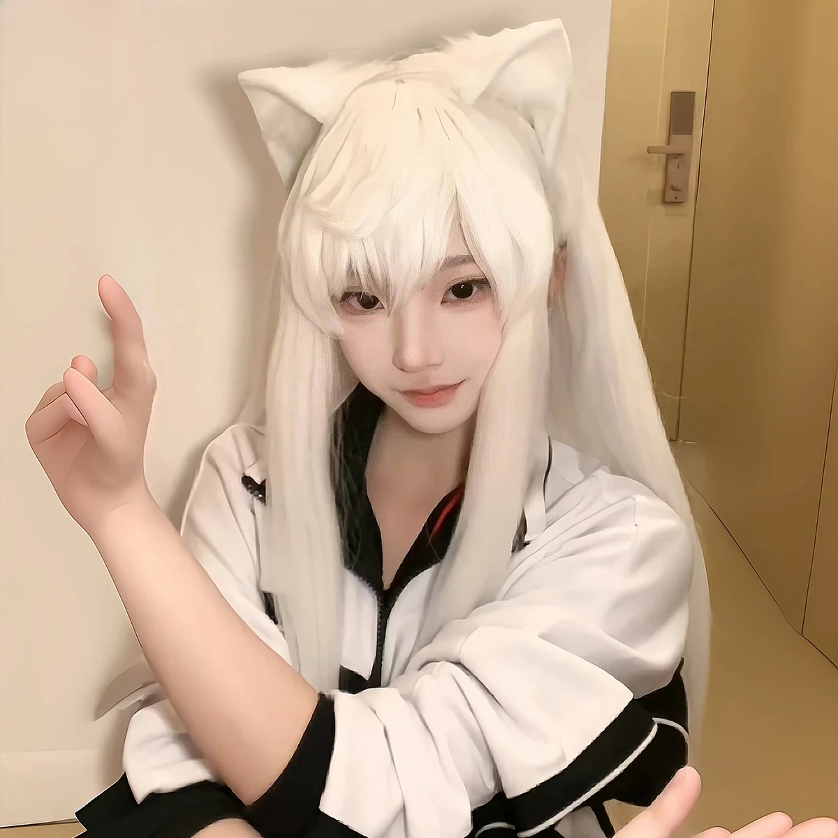 

Two-prickled Salamander Fake Hair Pure White Long Straight Hair September Cos Animation Progenitor Japan Bangs Whole Head Cover