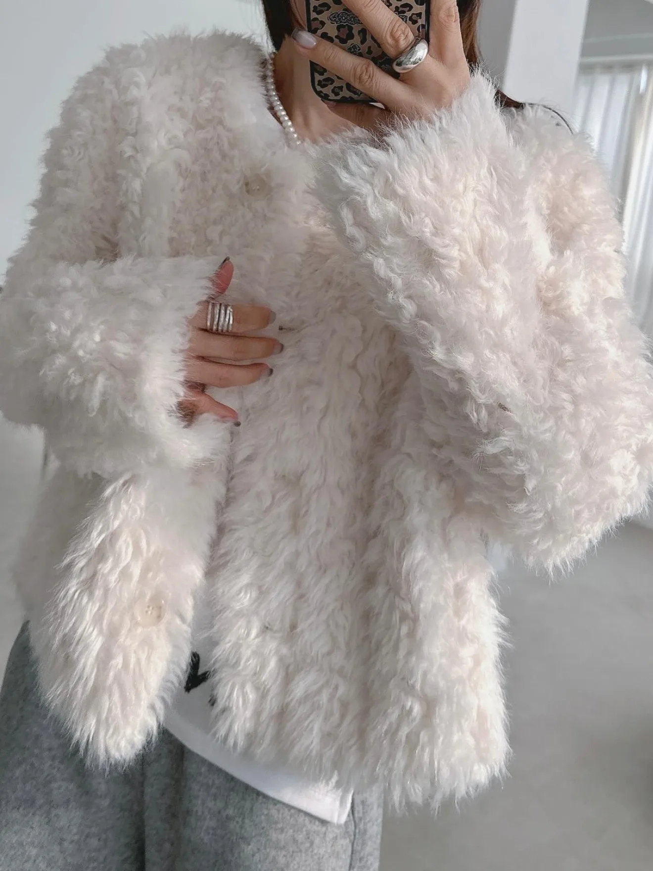 Cappotto da donna in pelliccia di agnello retrò chic Jaet, caldo e rotondo, con bottone singolo, in pelle ecologica, in poliestere alternativo...