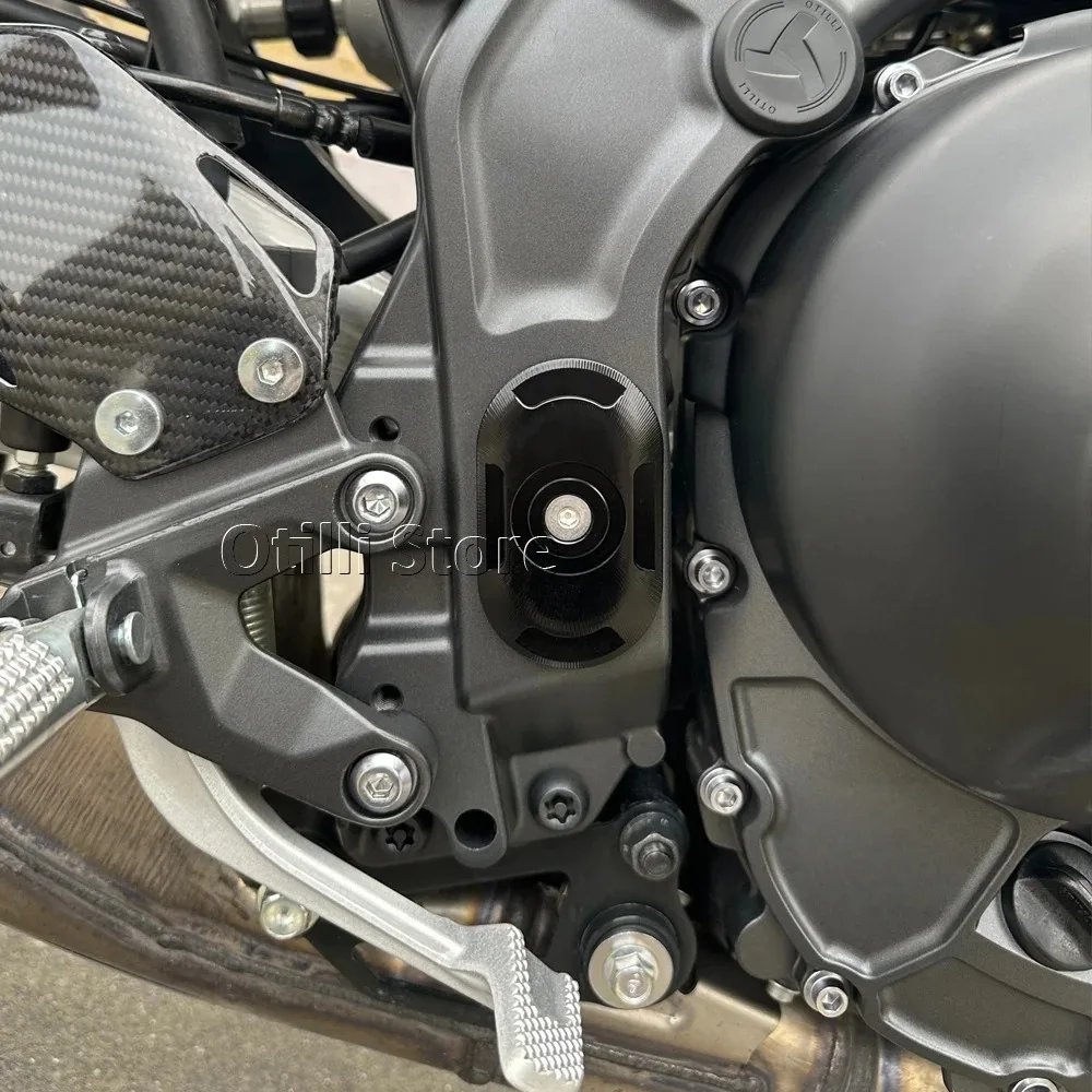 

Motorcycle Frame Cap Decoration Black Frame Hole Cover Caps Plug For Yamaha Tracer 9 GT MT-09 SP MT09 Y-AMT XSR900 Tracer9 GT