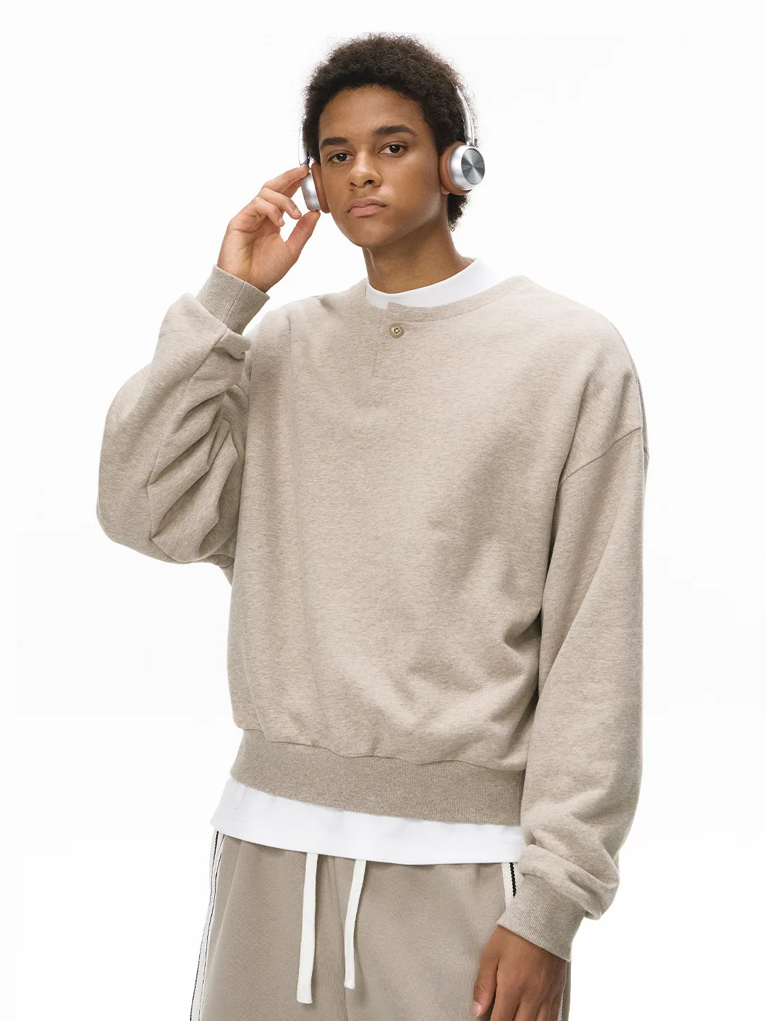 

Мужская толстовка с воротником-хенли, новинка, теплая, свободного кроя, в уличном стиле, из хлопка, для повседневной носки, осенний сезон