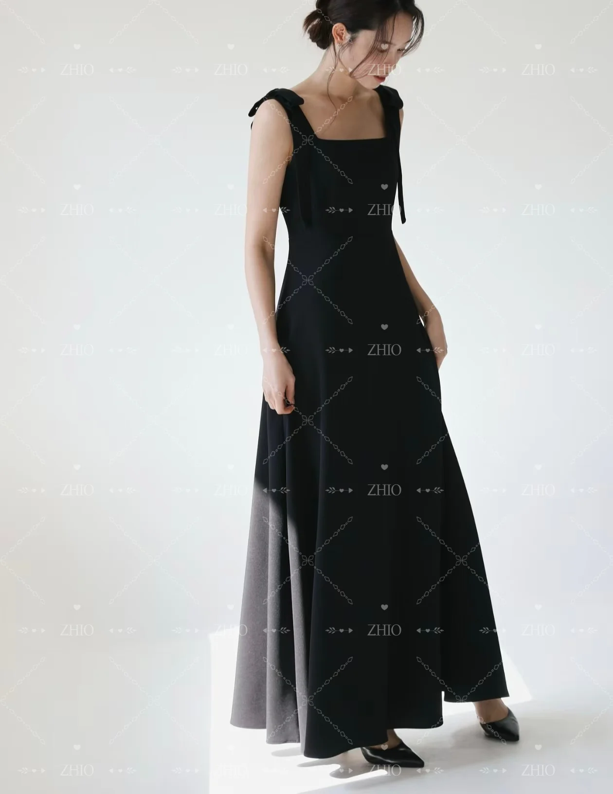 ชุดแต่งงานผ้าซาตินสีขาวเรียบง่าย สายเดี่ยวผูกโบว์ ชุดราตรีสไตล์เกาหลี สำหรับถ่ายภาพ ชุดเจ้าสาวสั่งตัด