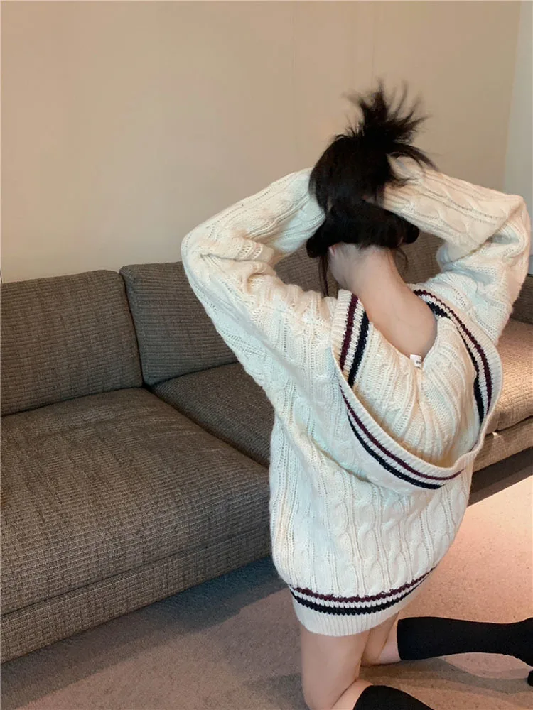 Hooded Sweaters 2022 Autumn Winter Casual Knitwear Women Color Block Knitting Pocket Deco Long Sleeve White Black Long Jumpers