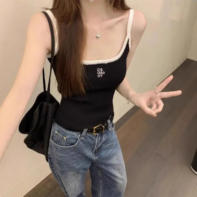 

Популярный кавайный жилет на подтяжках «Hello Kitty», футболка для девочек, тонкие сексуальные милые вязаные внутренние милые универсальные топы без рукавов с вышивкой