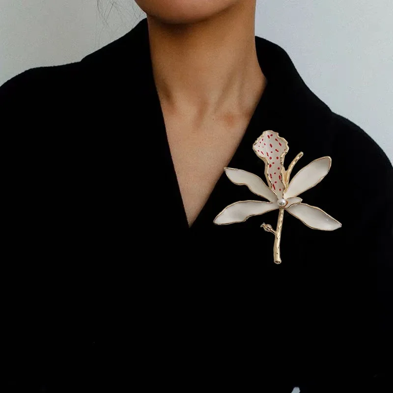 

Exclusive design enamel orchid pearl brooch for women high-end exquisite fashionable and stylish hairpin accessory