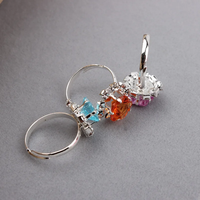 แหวนปรับขนาดได้ 12/36 ชิ้น แบบเพชร พร้อมกล่อง ของขวัญวันเกิดเด็ก ของเล่นแต่งหน้าเสริมสวย แหวนโลหะผสมลายการ์ตูน TMZ