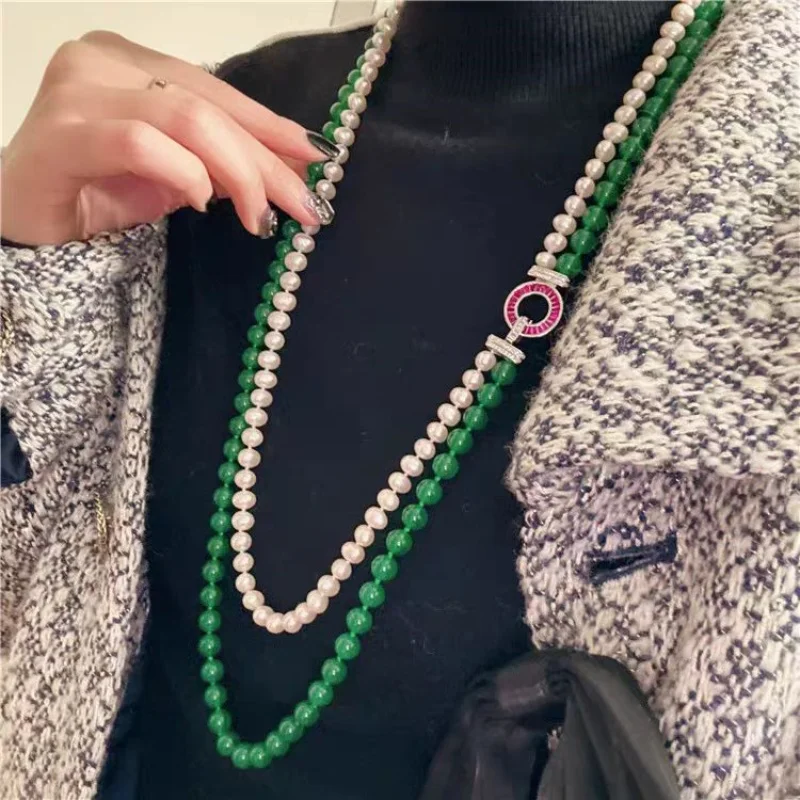 

2 ряда пресноводного жемчуга белого рядом круглого цвета 7-8 мм зеленого нефрита круглый свитер ожерелье 80 см