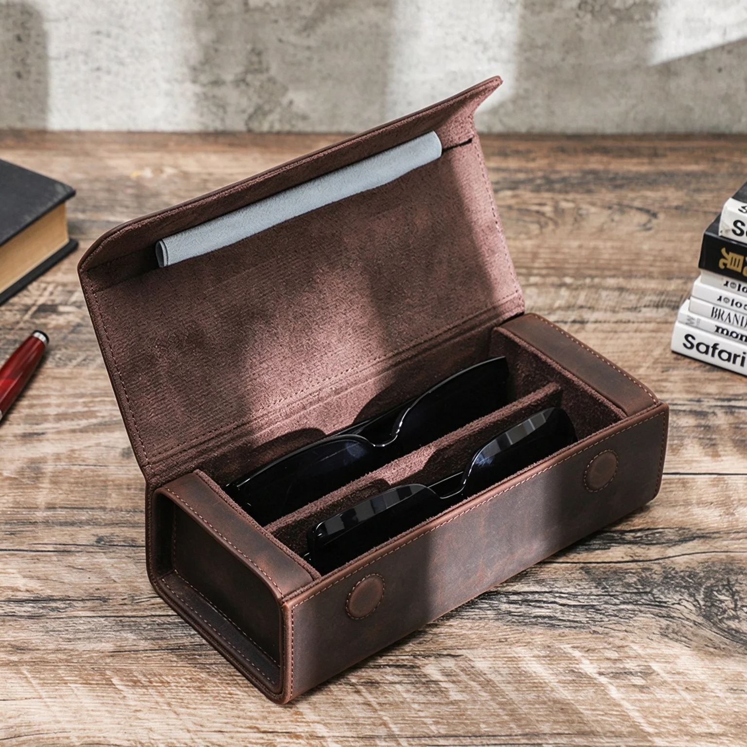 Handmade Crazy Horse Leather 2-Slot Sunglasses Case, Vintage Retro Travel Eyewear Storage with Magnetic Closure for Men & Women
