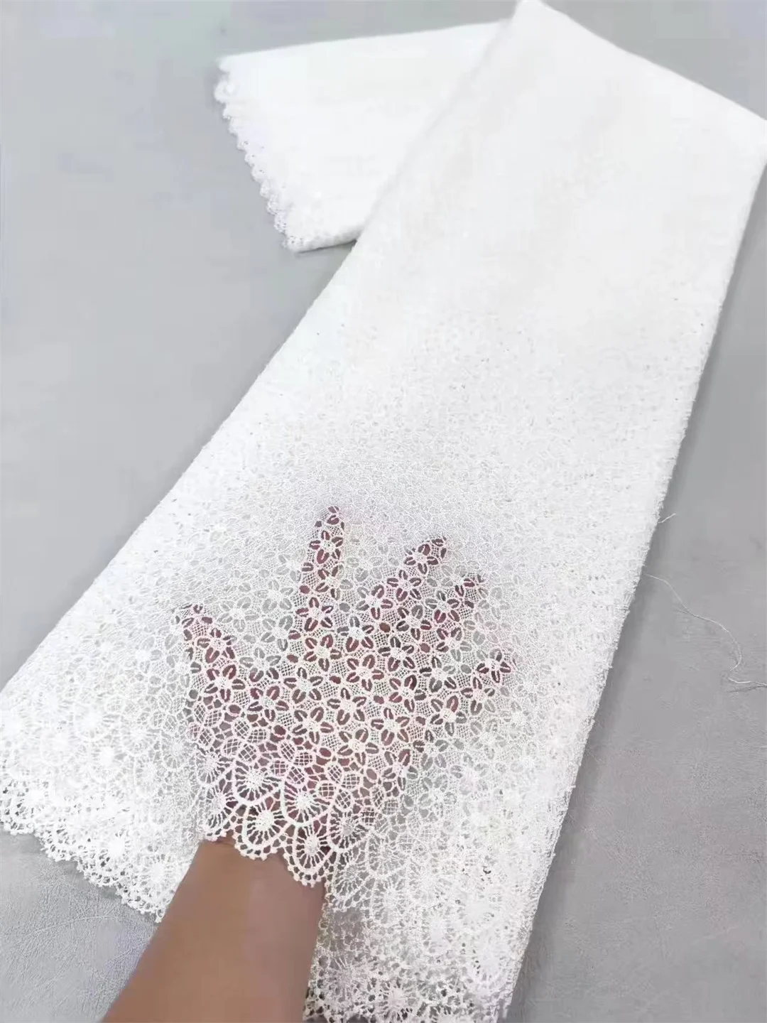 جديد وصول الأفريقي الأبيض جبر الحبل أقمشة الدانتيل 2025 جودة عالية للذوبان في الماء أقمشة الدانتيل النيجيري شبكة للمرأة فستان خياطة