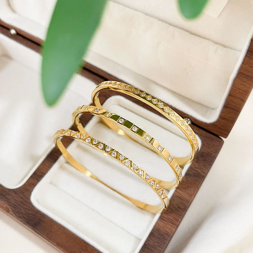 GHIDBK Water Resistant Stainless Steel 18K Pvd Gold Plated Pave Round Zircon Stackable Wrist Bangle Bracelets Women Fashion gift