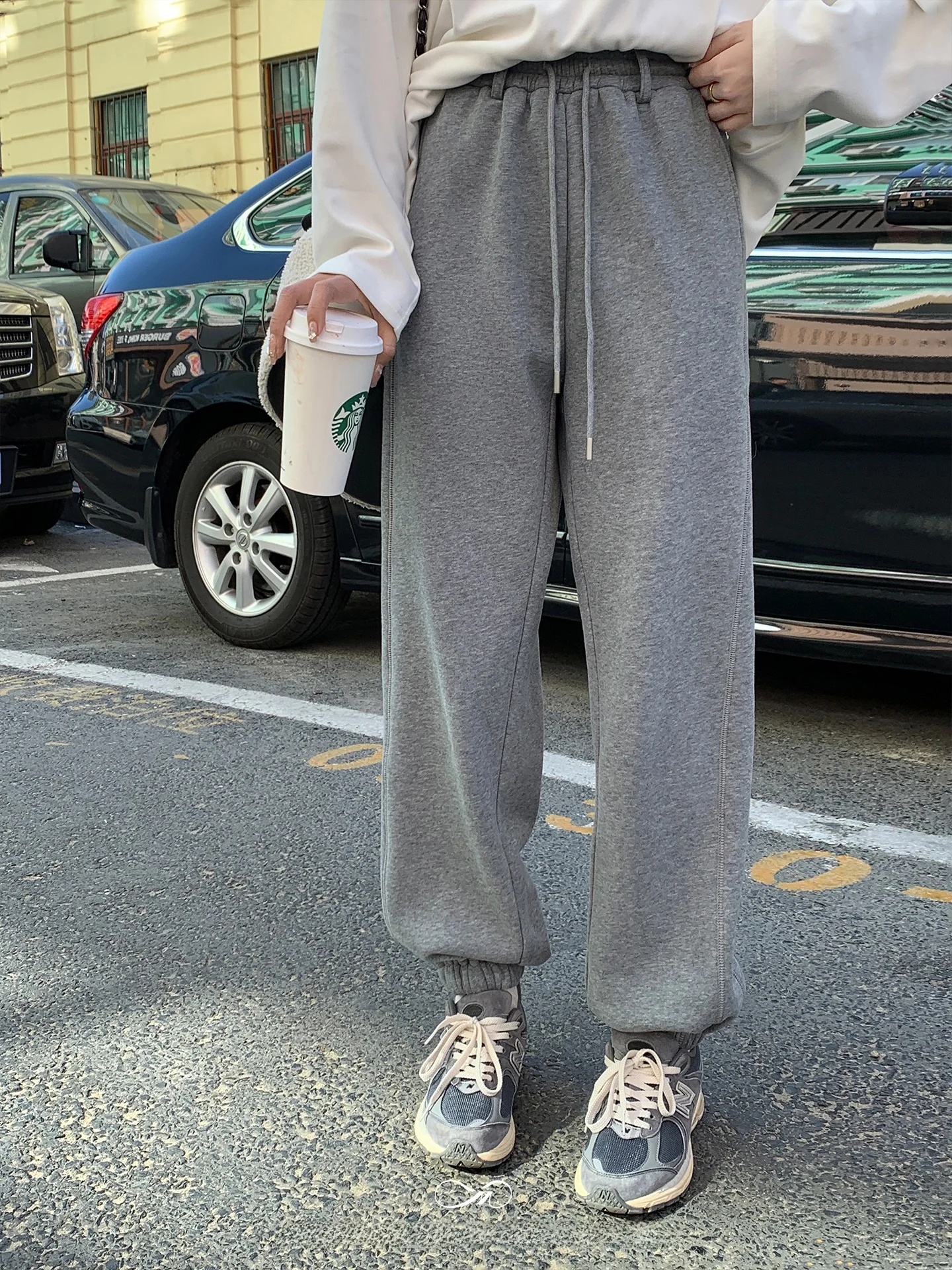 

Повседневные широкие хлопковые спортивные брюки для женщин больших размеров, утепленные мехом, зимние, модные, удобные, стройнящие брюки