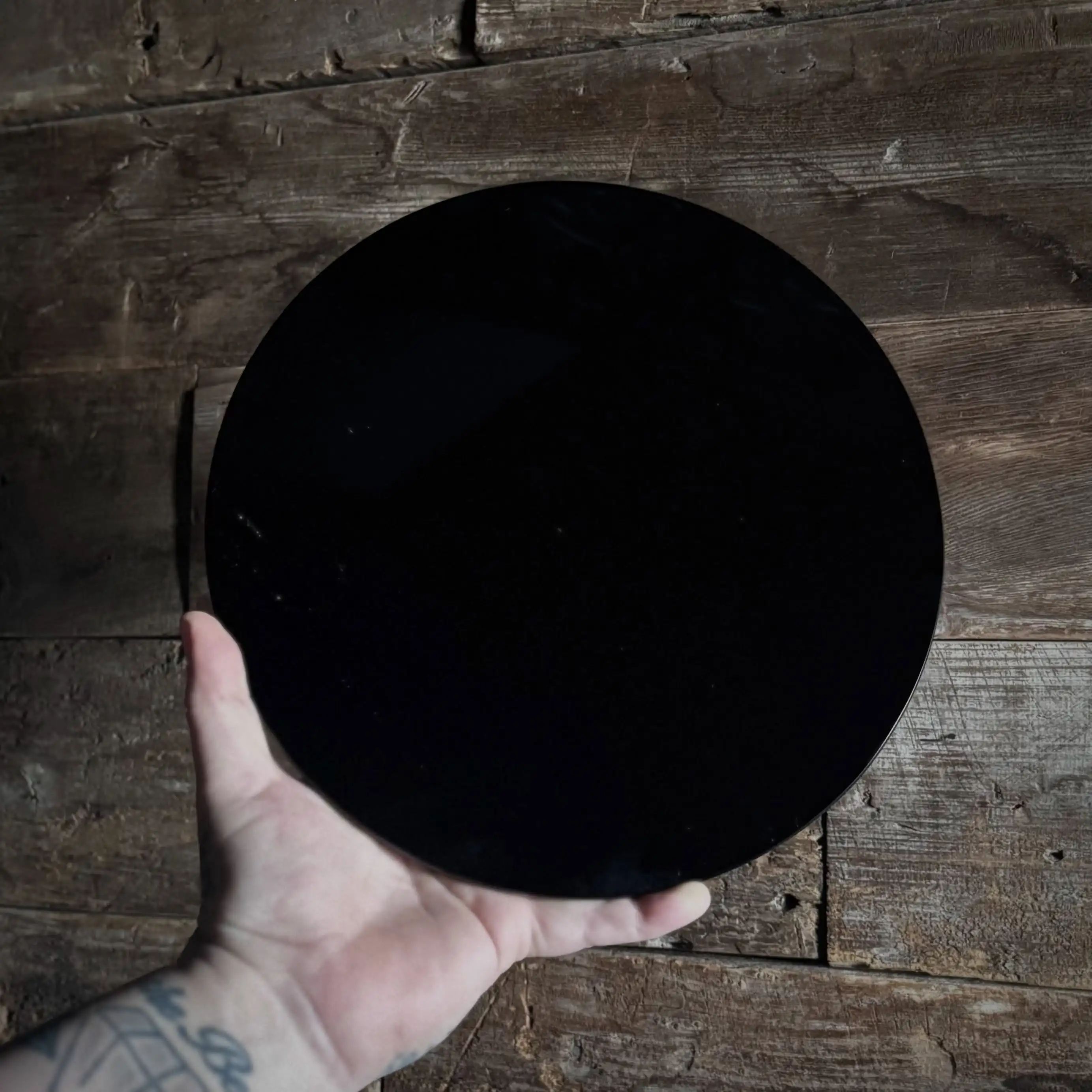 12cm 4.72Inch Polished Black Obsidian Mirror Natural Obsidian Slice Ornament Crystal Stone Gift Home Tabletop Decoration Kawaii Room Decor Accessories