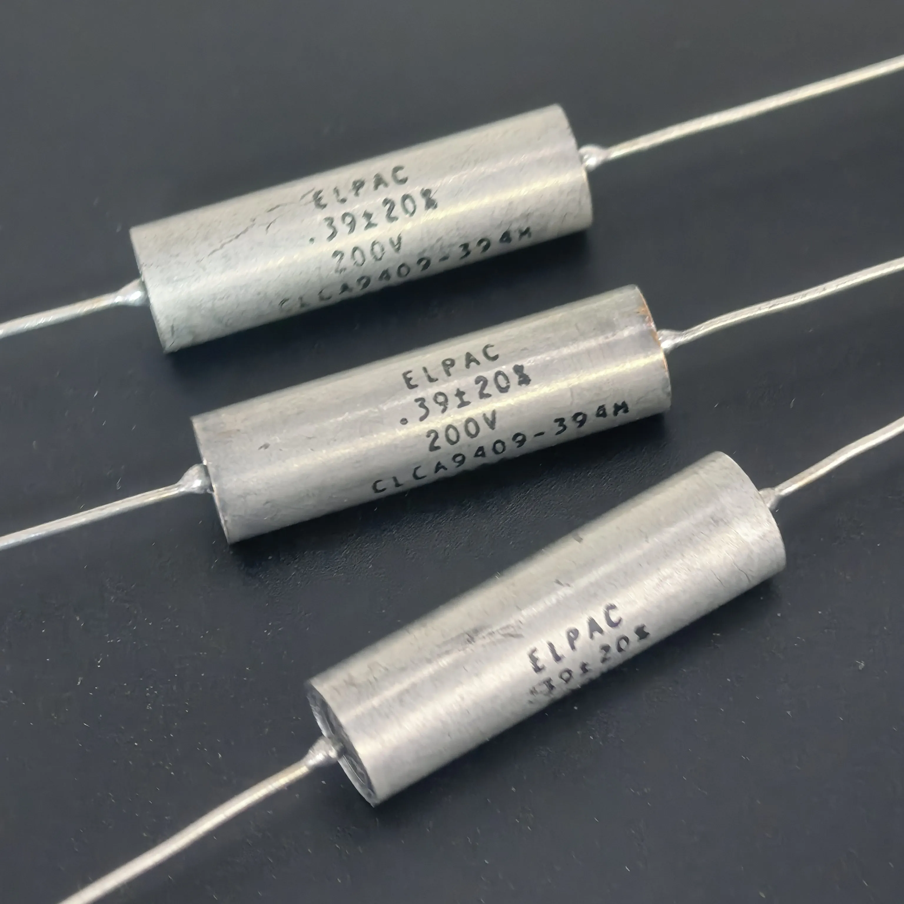 

American 0.39UF 200V CLCA9409-394M oil-immersed capacitor