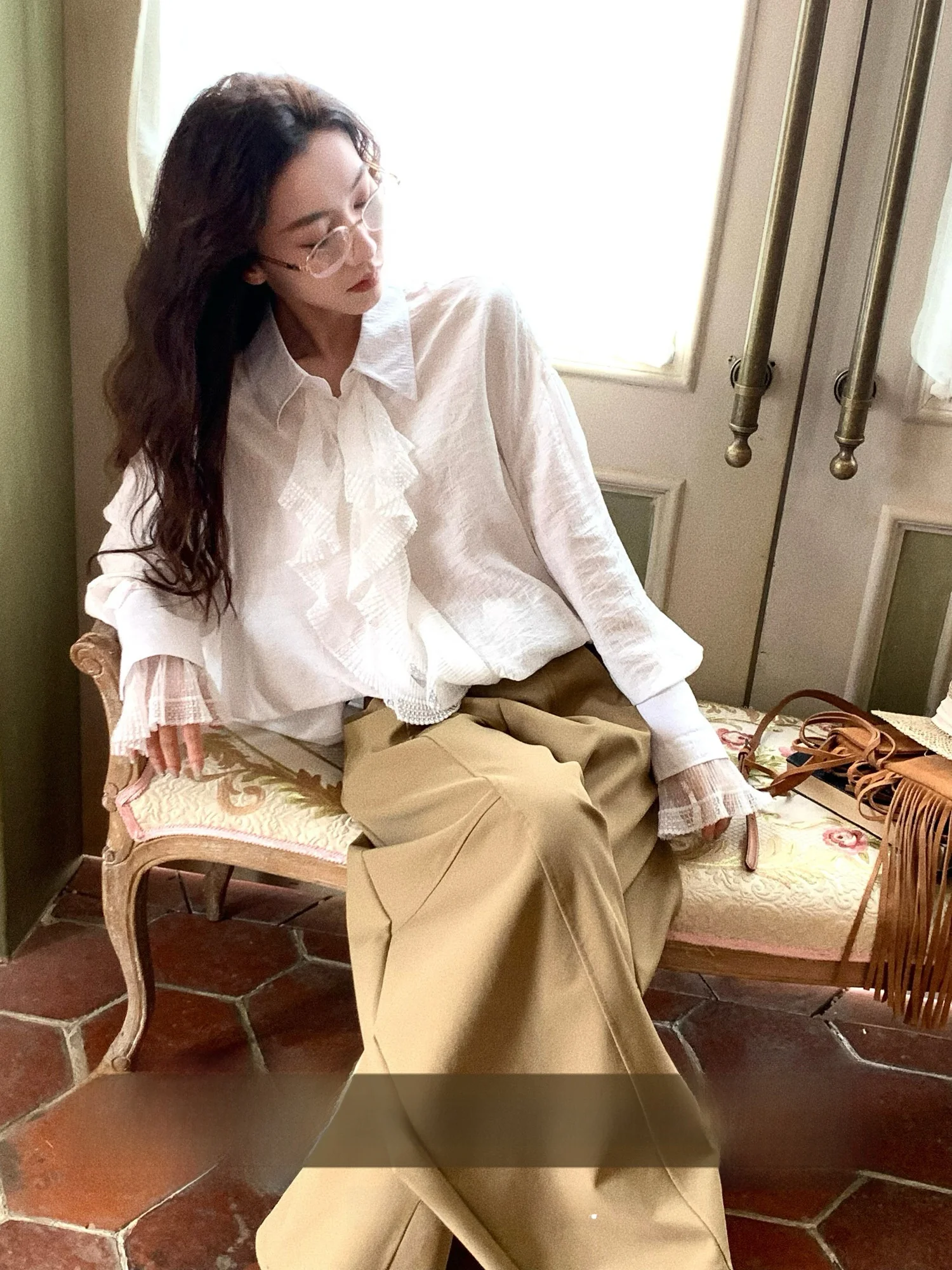 

Рубашка с кружевной отделкой для защиты от солнца, в французском стиле, свободного кроя, с длинными рукавами, с аппликацией в виде колокольчиков, для повседневной носки, для молодых женщин