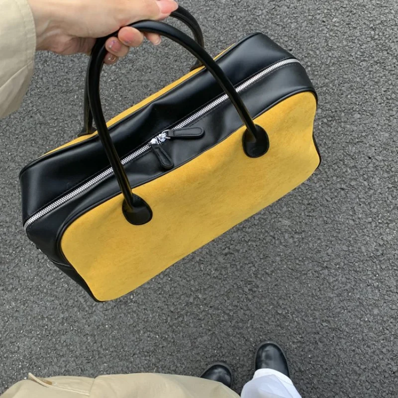 

Женская сумка через плечо в стиле известного дизайнера с классическим внешним видом и кожаной кожей премиум-класса