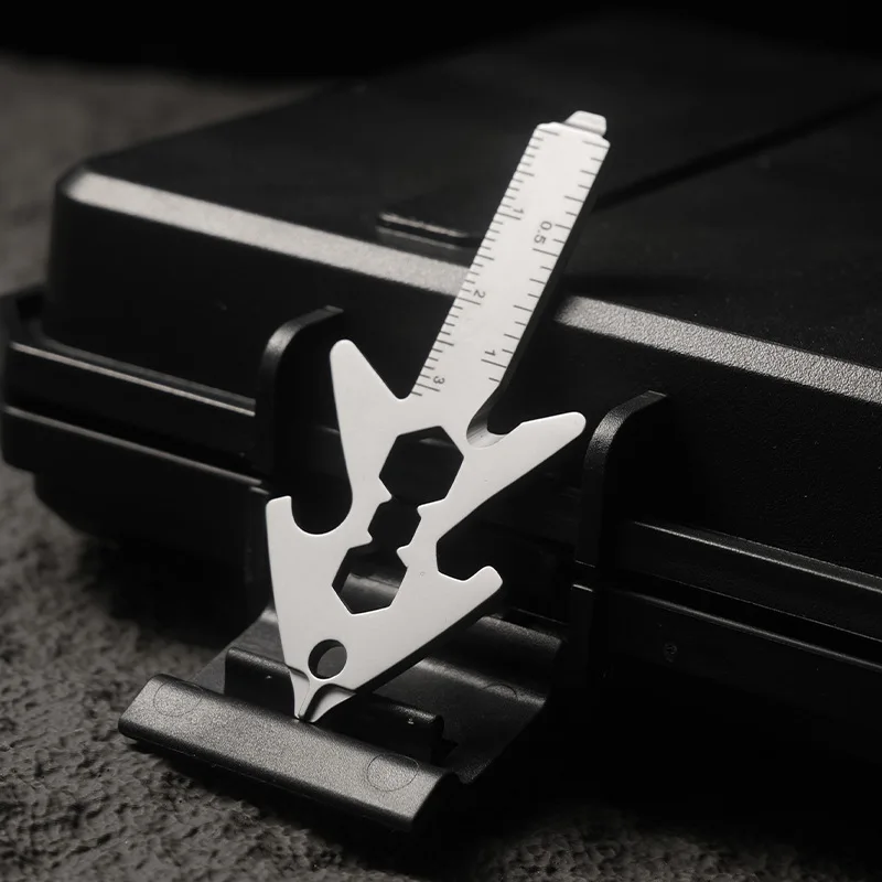 

New EDC Christmas Tree Tool Card Multi functional Portable Creative Gift Bottle Opener