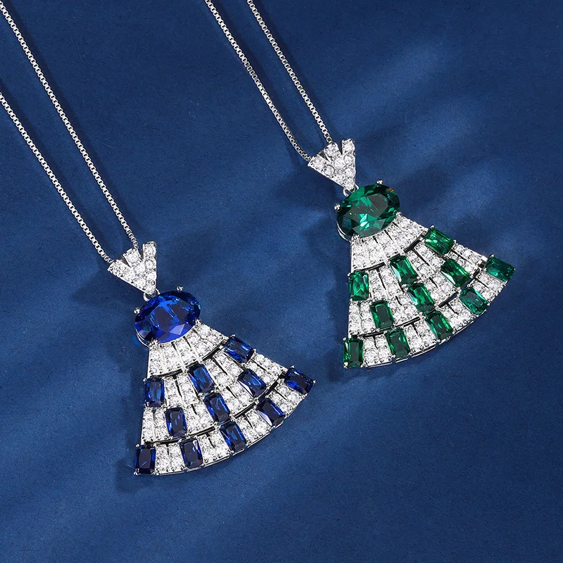 

Jewelry Gold-Plated Elegant Women's Pendant Gemstone Dress Full of Diamonds Luxurious Main Stone 10*14