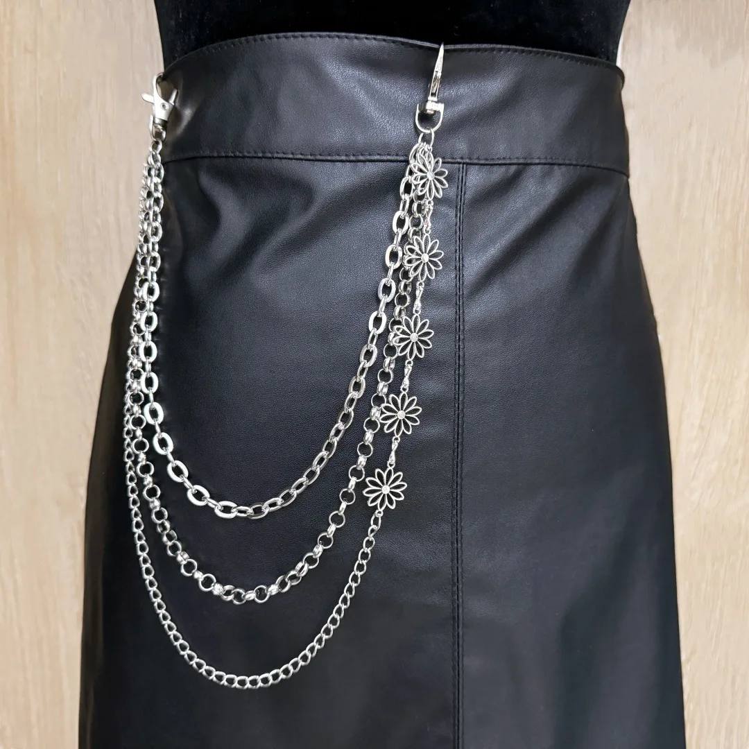 

Fashionable Oversized Sweet Cool Hip Hop Street Style Metal Waist Chain Unisex Vintage Multi-layer Chain Waist Belt Decorative P