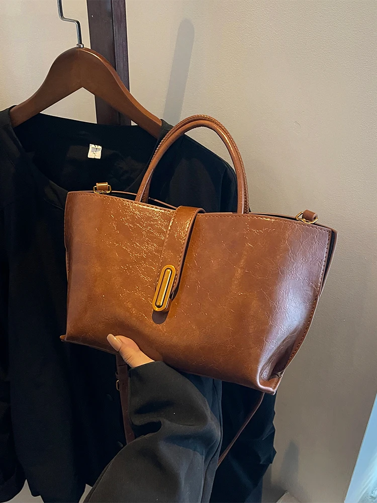 

Elegant Women's Large Capacity Tote Bag Crossbody Bag Handheld Bag Casual Simple Style Winter Popular Single Shoulder Bag