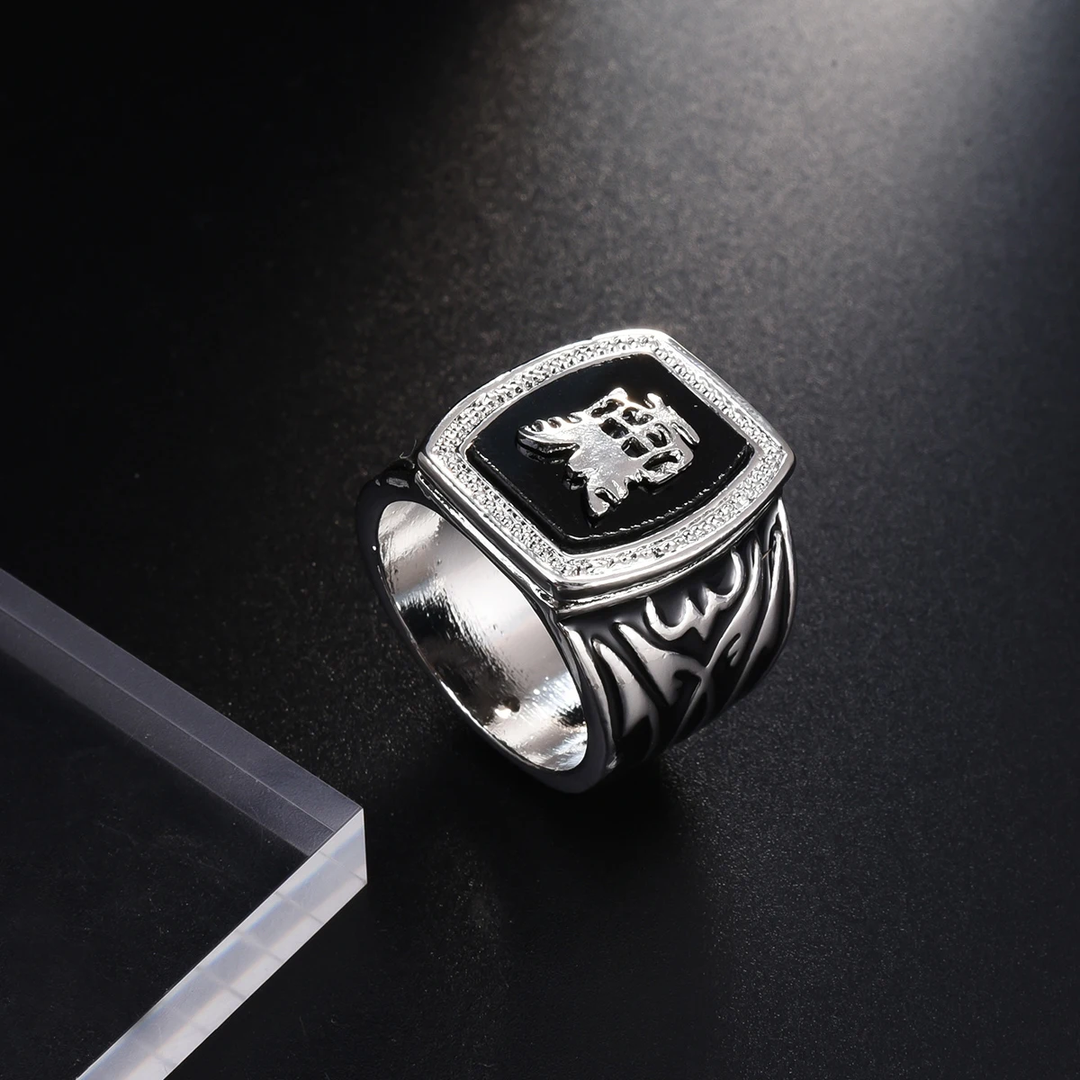 Harong Vampire Personalized Rings Enamel Black Ring for Men Punk Trendy Jewelry Party Quality Ring Gift