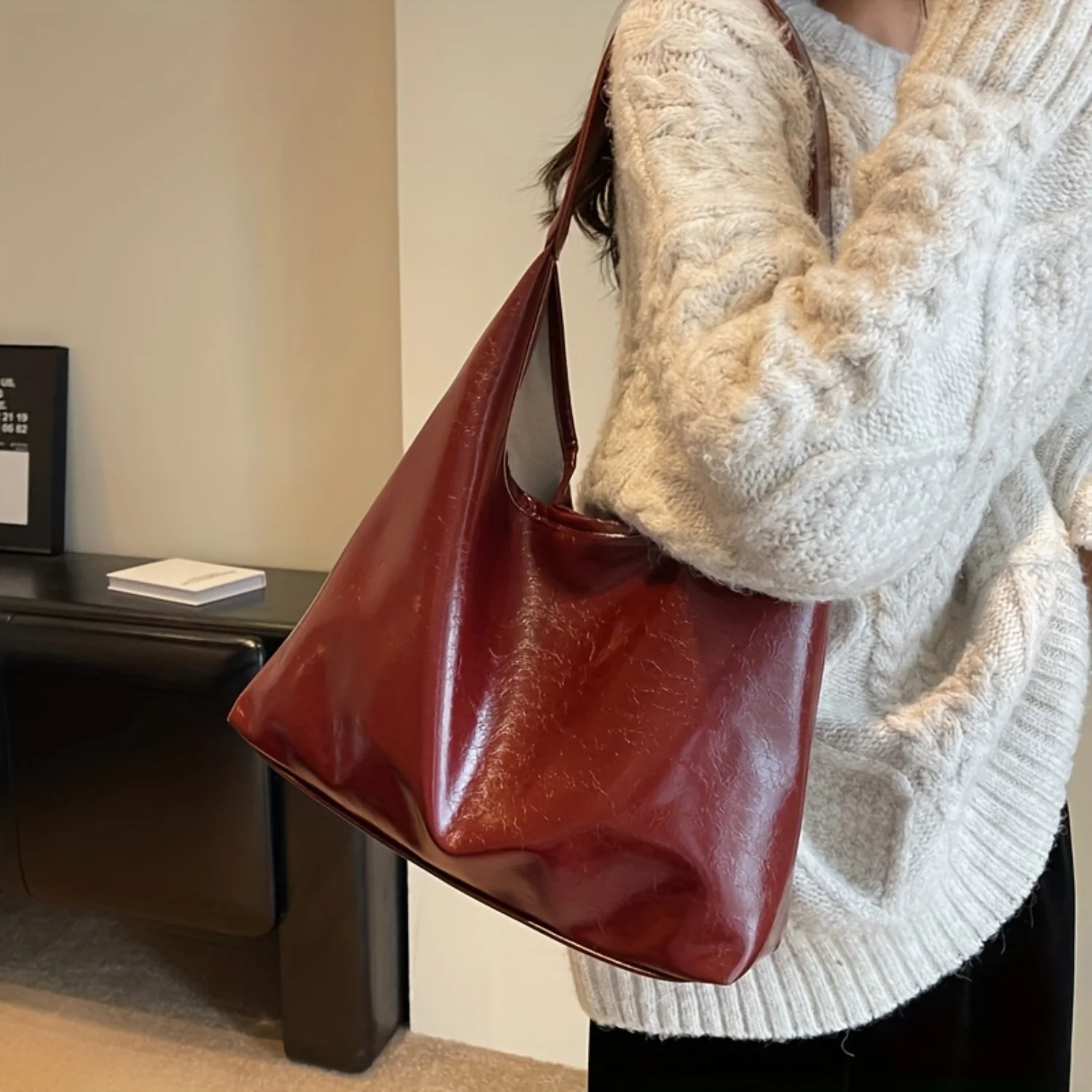 

1pc Large Capacity Red Tote Bag Vintage Style PU Shoulder Bag Elegant Bridal Purse for Women, Versatile Work & Daily Commuter Ha