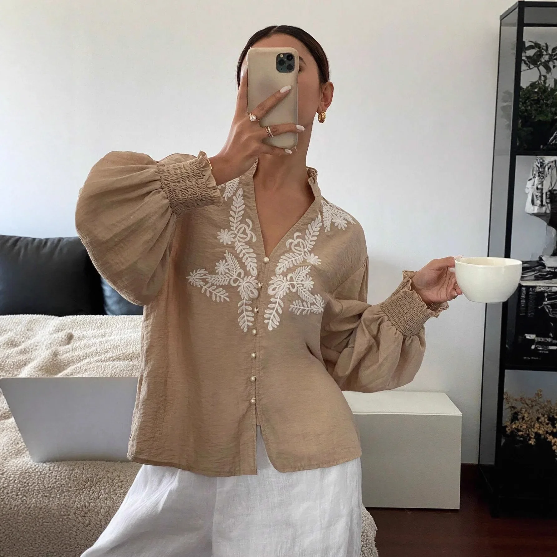 2025 Neues, einfarbiges, einfarbiges, einfarbiges, einreihiges Laternen-Langarmoberteil mit Perlenstickerei aus der Schwerindustrie