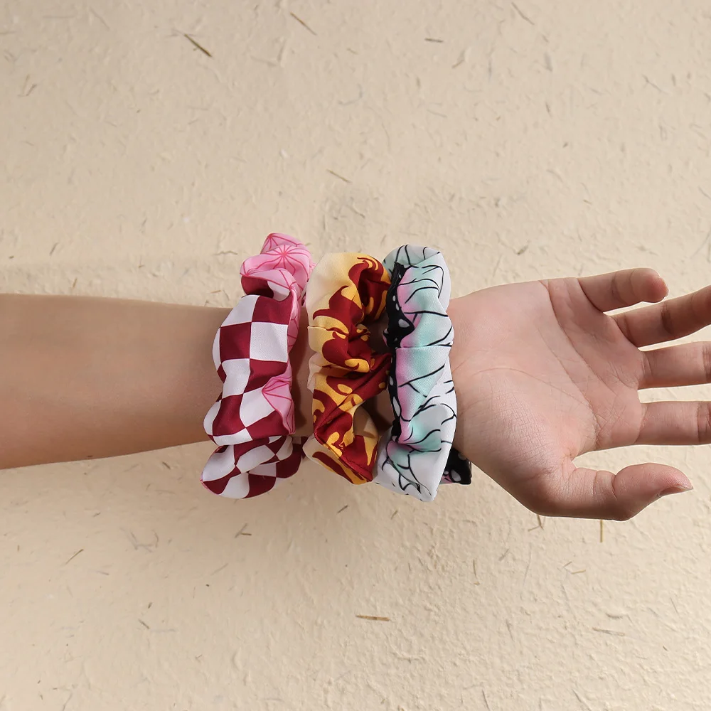 Anime pogromca demonów Cosplay Scrunchies Tanjirou Shinobu Giyu Kyojuro inspirowane akcesoria do włosów kobieta rekwizyty kostiumowe