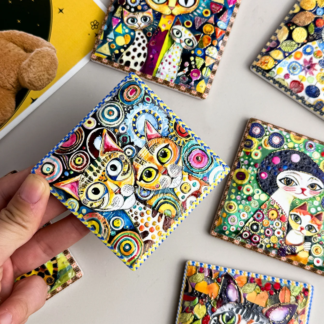 

Creative and Funny Cute Colorful Cat Refrigerator Magnets Sweet Style Fridge Whiteboard Sticker Desk Magnets Decorative