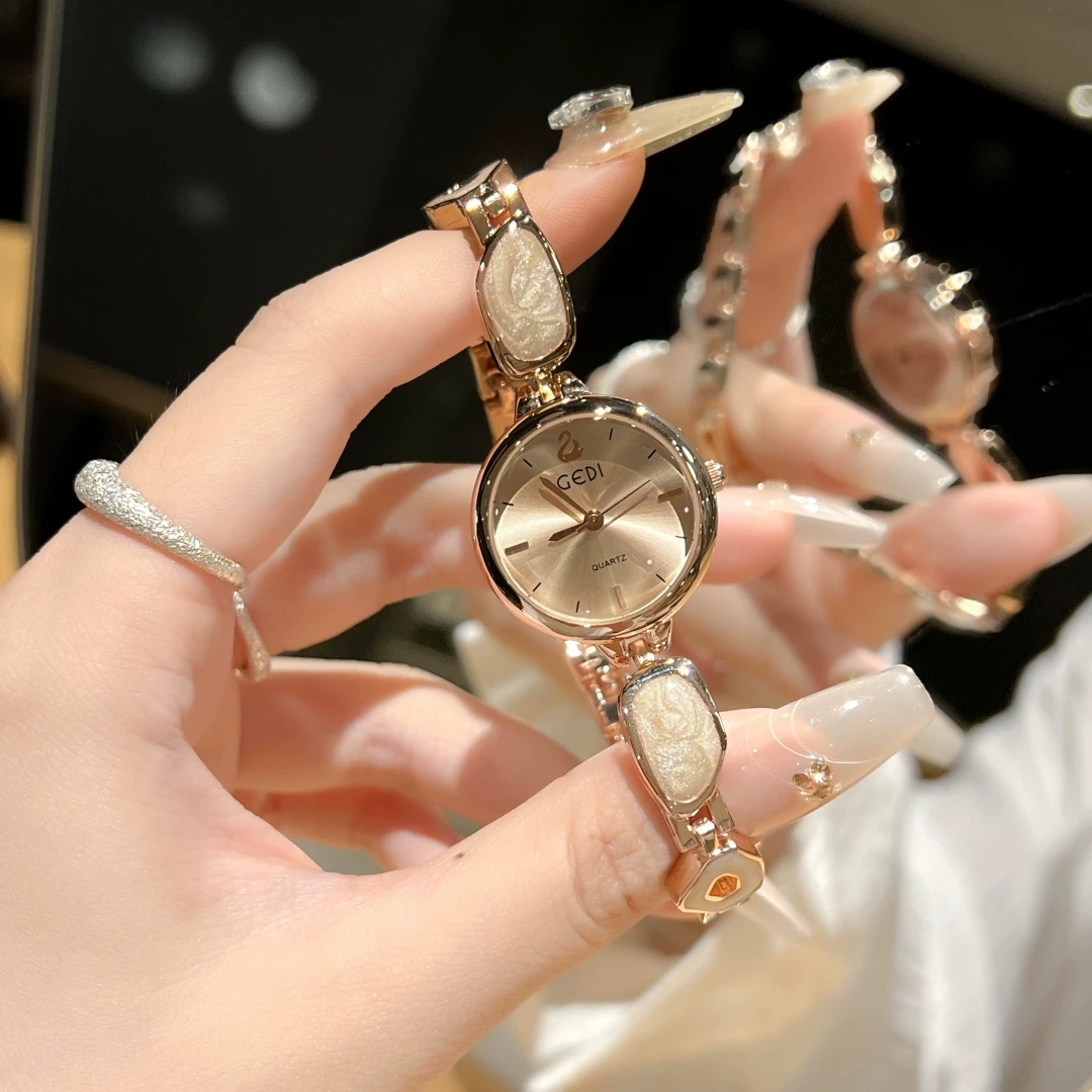 Women's watch light luxury simple temperament high-end ladies chain style 2025 new high-quality luxury watch women's accessories
