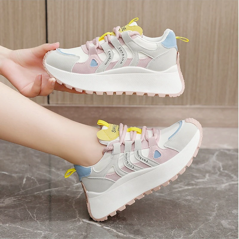 2026 Autumn New Color Blocked Sports Shoes Korean Edition Thick Bottom Round Head Height Raising Casual Breathable Women's Shoes