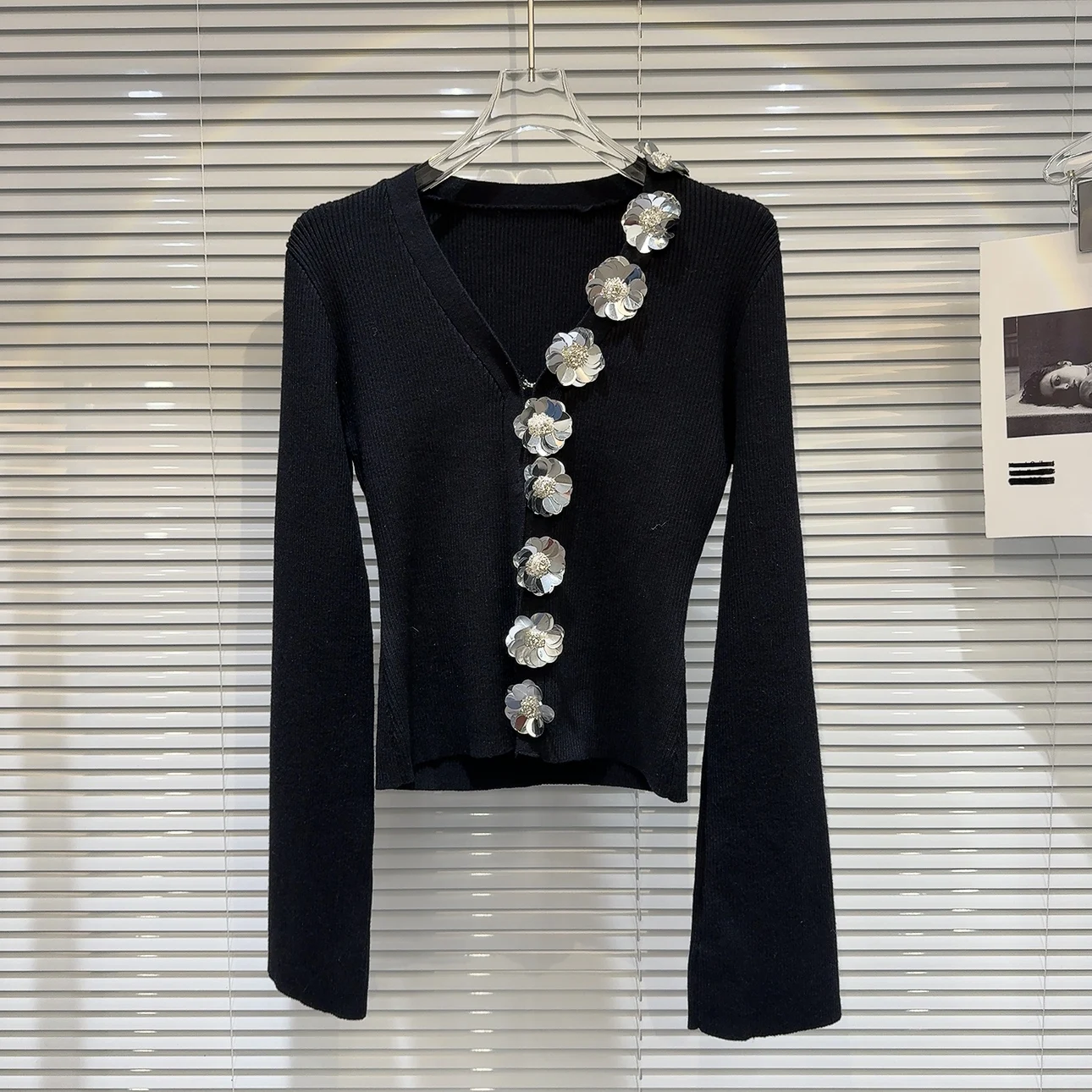 Faionable سترة مشغولة من الصوف المرأة Sle V-Ne طويلة Sve ort طول الفاخرة زهرة مزين الخريف الشتاء وصول جديد