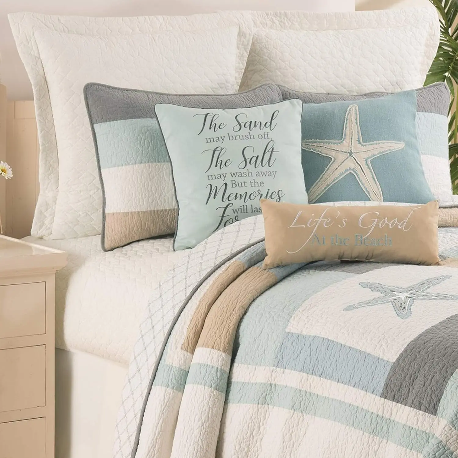 

Twin Quilt Set Beach Ocean Coastal Reversible Machine Washable Lightweight Bedspread with Sea Turtle Starfish Shell Design