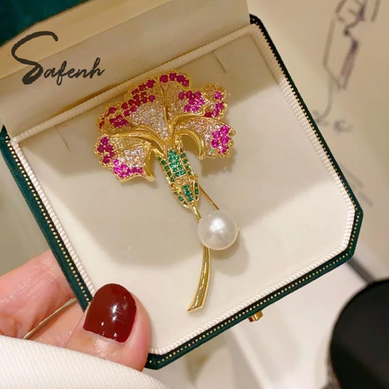 Exquisite Carnation Brooch New High-end Creative Charm Classic Elegant Zircon Flower Brooch Chest Flower Suit Quality Accessory