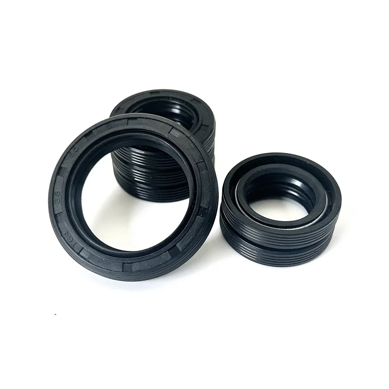 NBR Gomma nitrilica TC/TG4 Guarnizione olio scheletrata Struttura compatta Installazione semplice Previene la fuoriuscita dell'olio ID 55mm-57mm OD 65mm~110mm