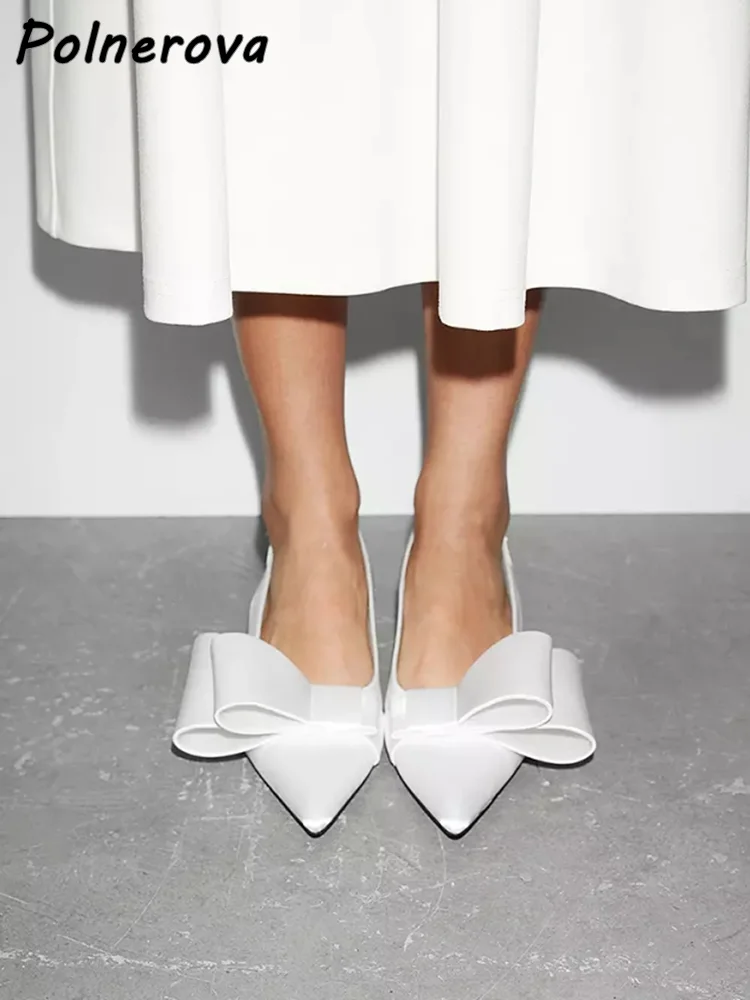 Sandales blanches à nœud papillon, talons chaton, bout pointu, bride arrière, talons chaton unis, chaussures élégantes pour femme, idéales pour les soirées d'été 2025
