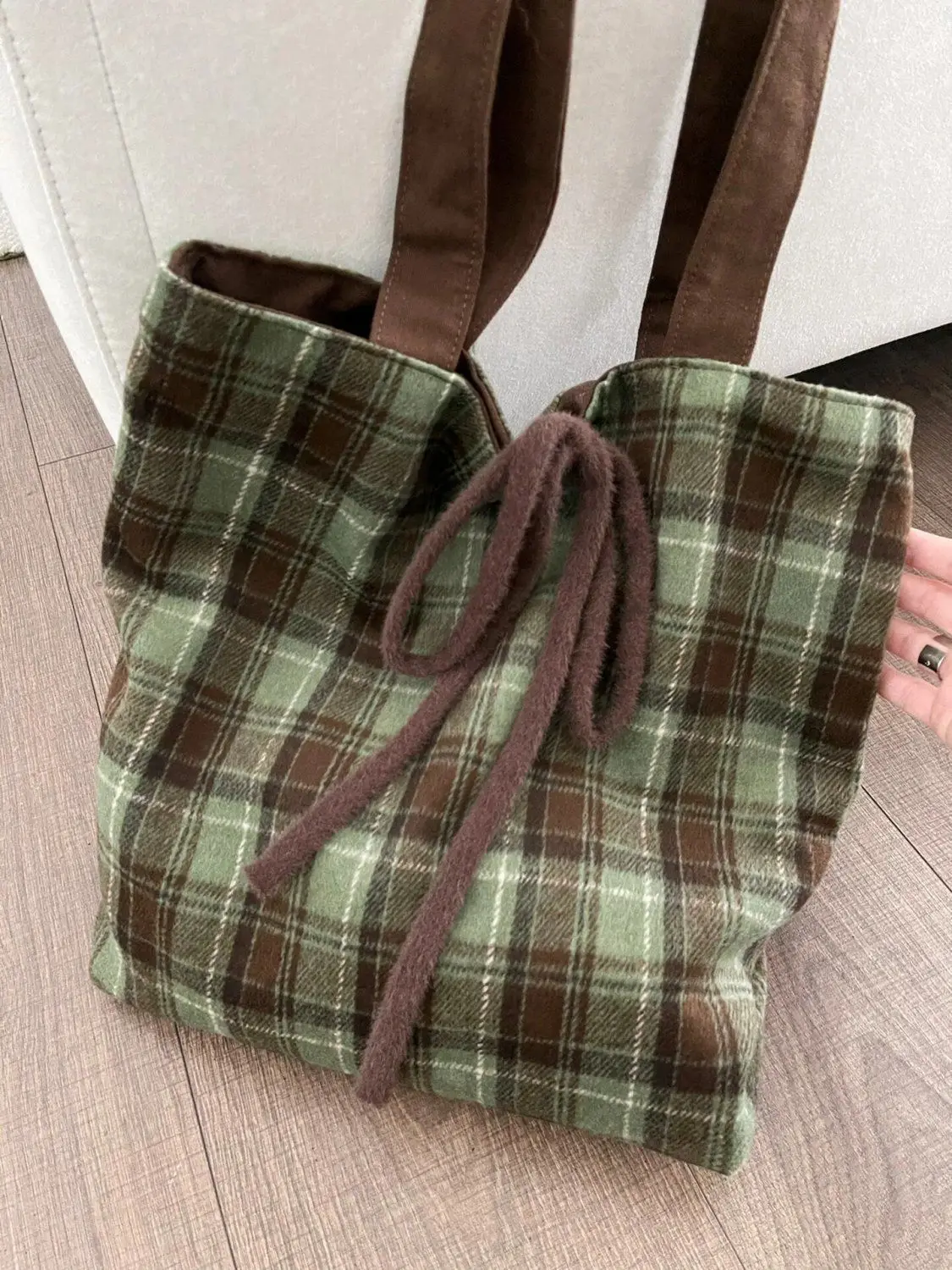 Miyagawa 2024 New Autumn/Winter Brown Green Plaid Plush Ribbon Tote Bag Korean Simple Large Capacity Versatile Shoulder Bags