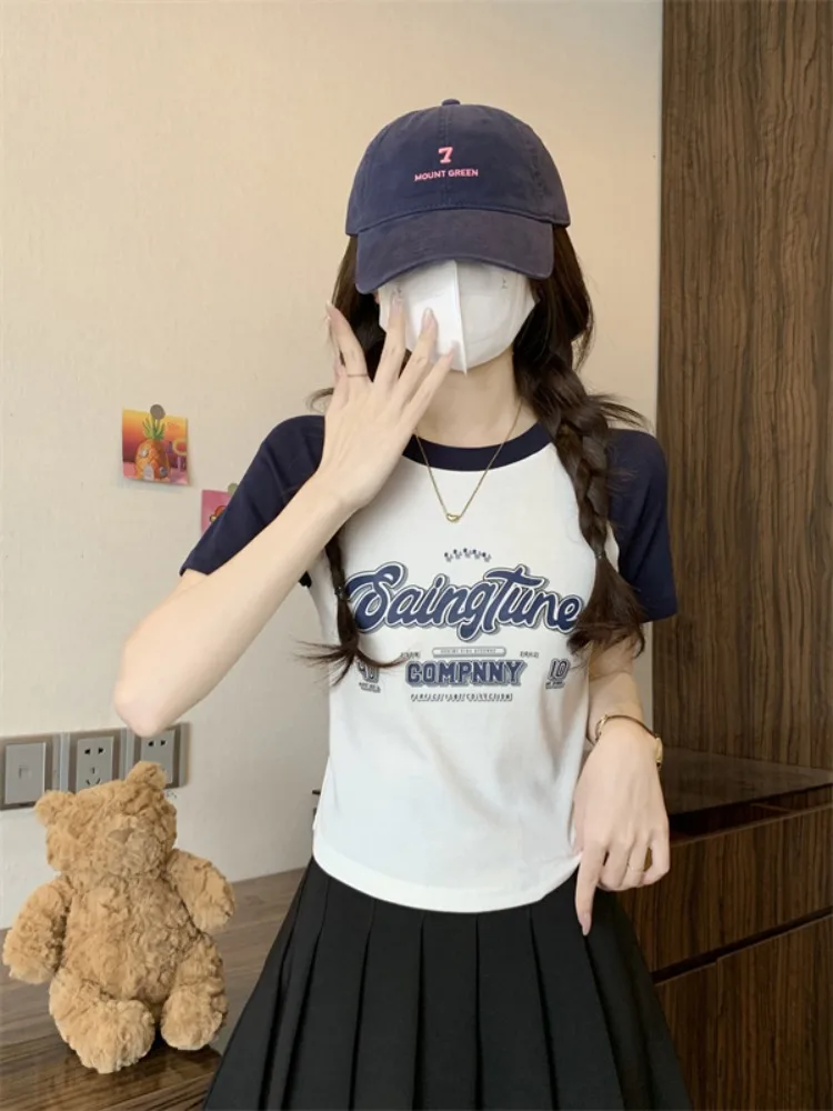 เสื้อยืดสไตล์เรโทรอเมริกัน สีสันสดใส สำหรับผู้หญิง ฤดูร้อน รุ่นใหม่ ไซส์เล็ก ทรงเข้ารูป เซ็กซี่ ผ้าฝ้าย