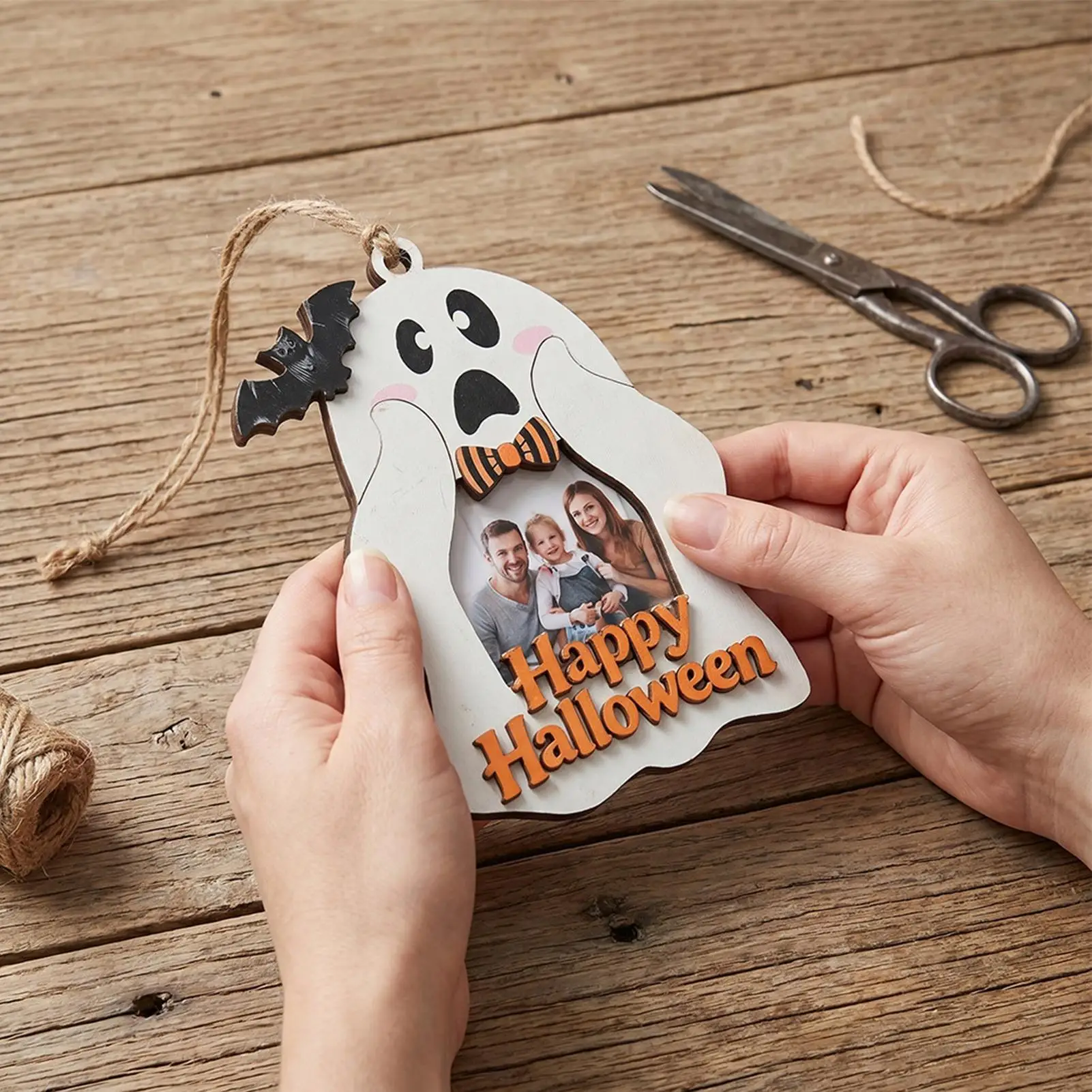 Ghost Picture Frame 5 Pieces Wood Halloween Decor Hangable Photo Frame Ornament For Homeowners Renters Home Office Dorm Living