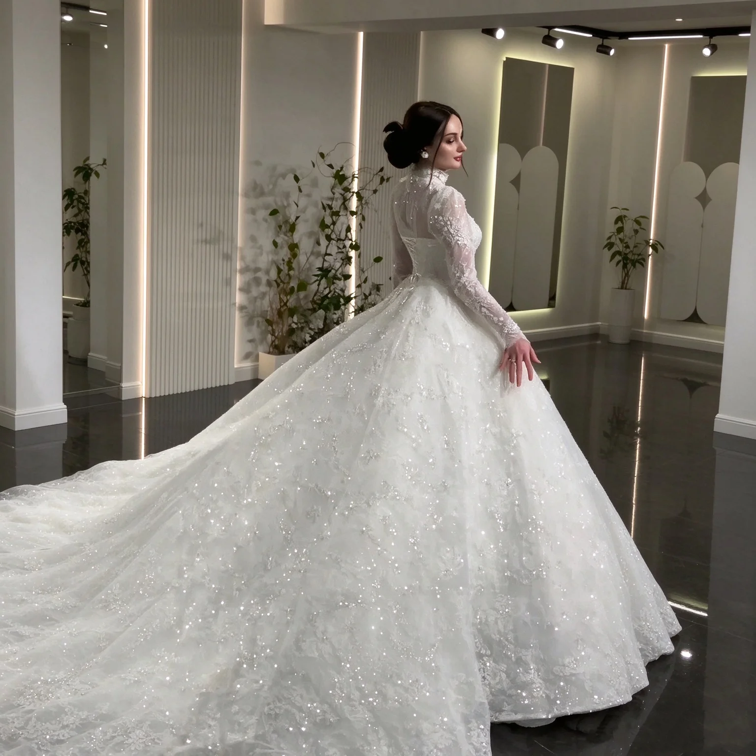 Luxury Ball Gown Wedding Dress Long Sleeves Square Neck Lace Sequins Beaded Cathedral Train Gowns Vestidos De Novia Customized