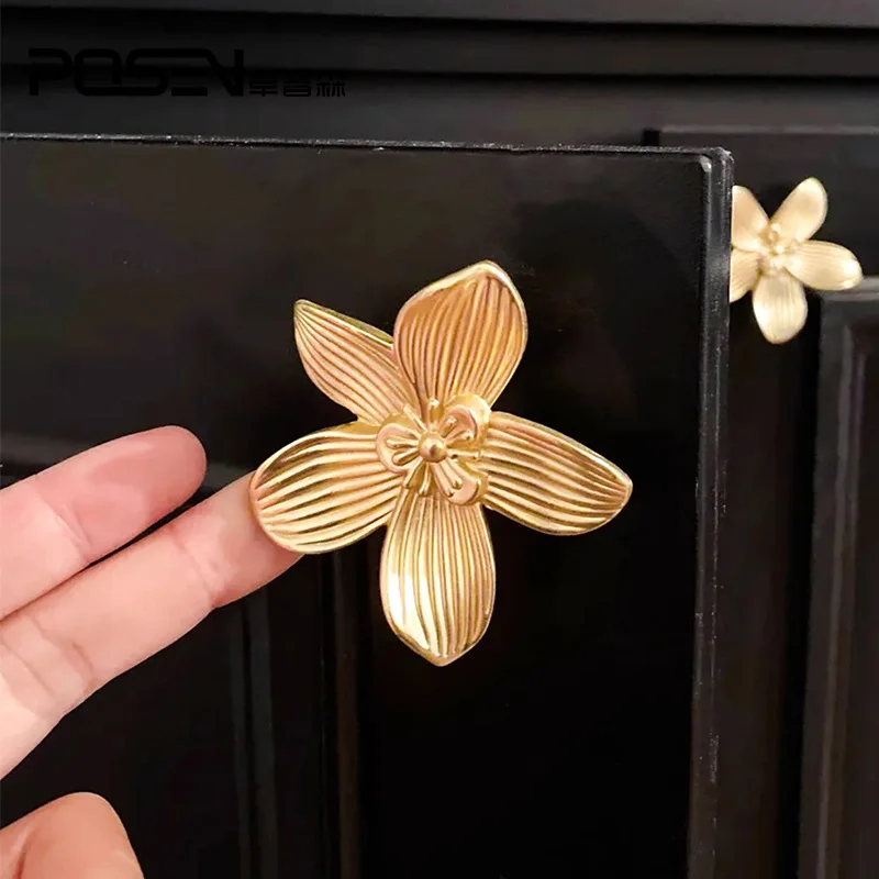 Retro petal-shaped single-hole pull handle, antique zinc alloy pull handle for luxury cabinet doors and drawers
