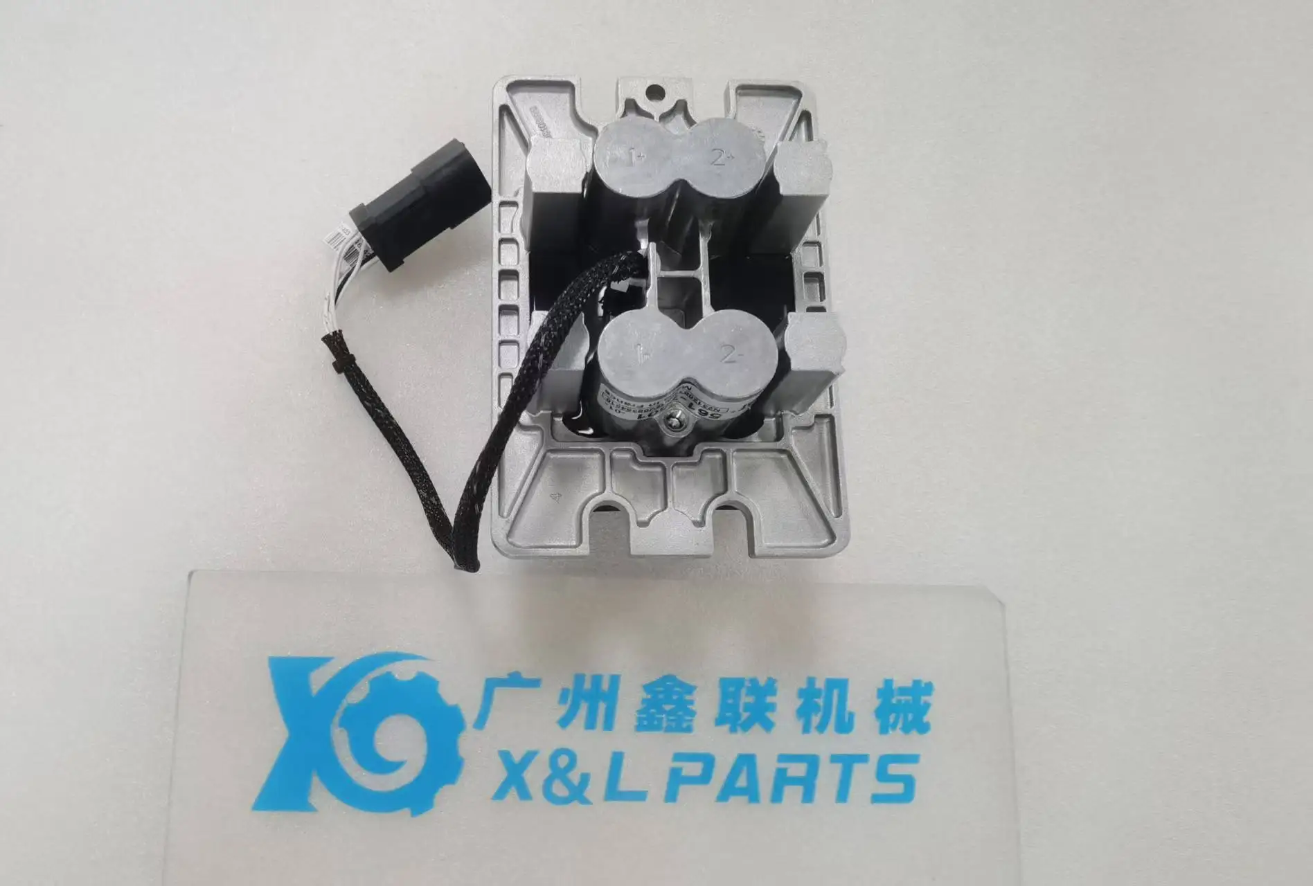 

Gold sellerFoot Pedal Valve 4901012 490-1012 561-7001 5617001 for E312GC E320GC E323G E330GC E336GC E345GC E349GC Foot Valve
