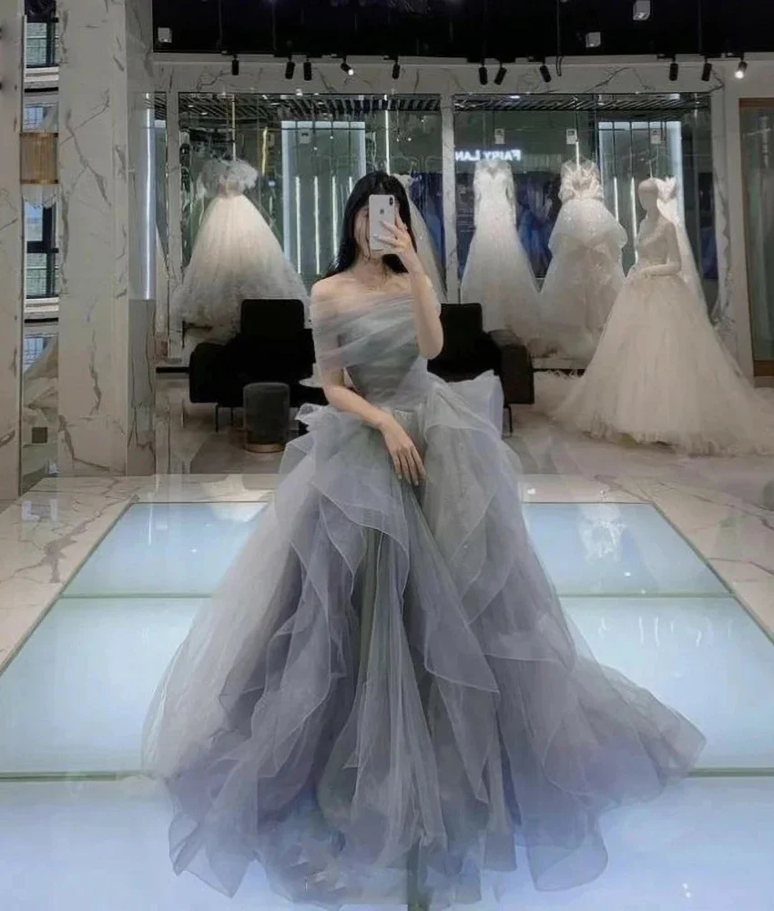 

Customized Graceful Tulle A-Line Off the Shoulder Tiered Evening Dress High Quality Boat Neck Floor Length prom dresses