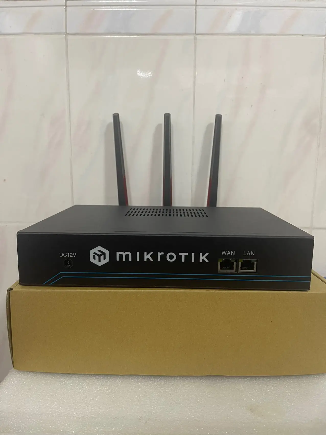 Multi-WIFI IP Proxy SOCK5 Network Router For Phone IP Switch Management