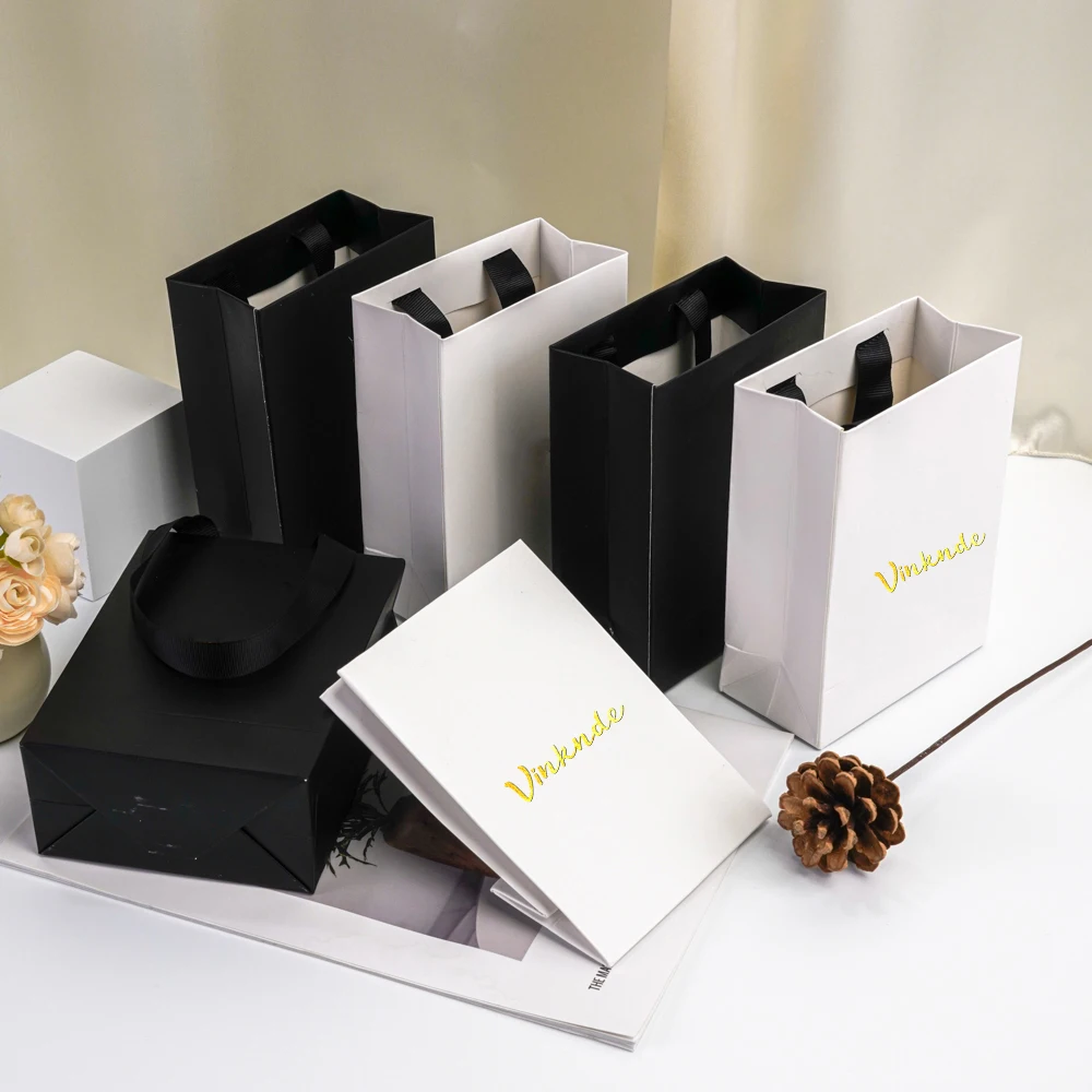 

High-End Luxury White Cardboard Shopping Paper Tote Bag Ins Style Clothing Store Handbag Birthday Holiday Wedding Custom Logo