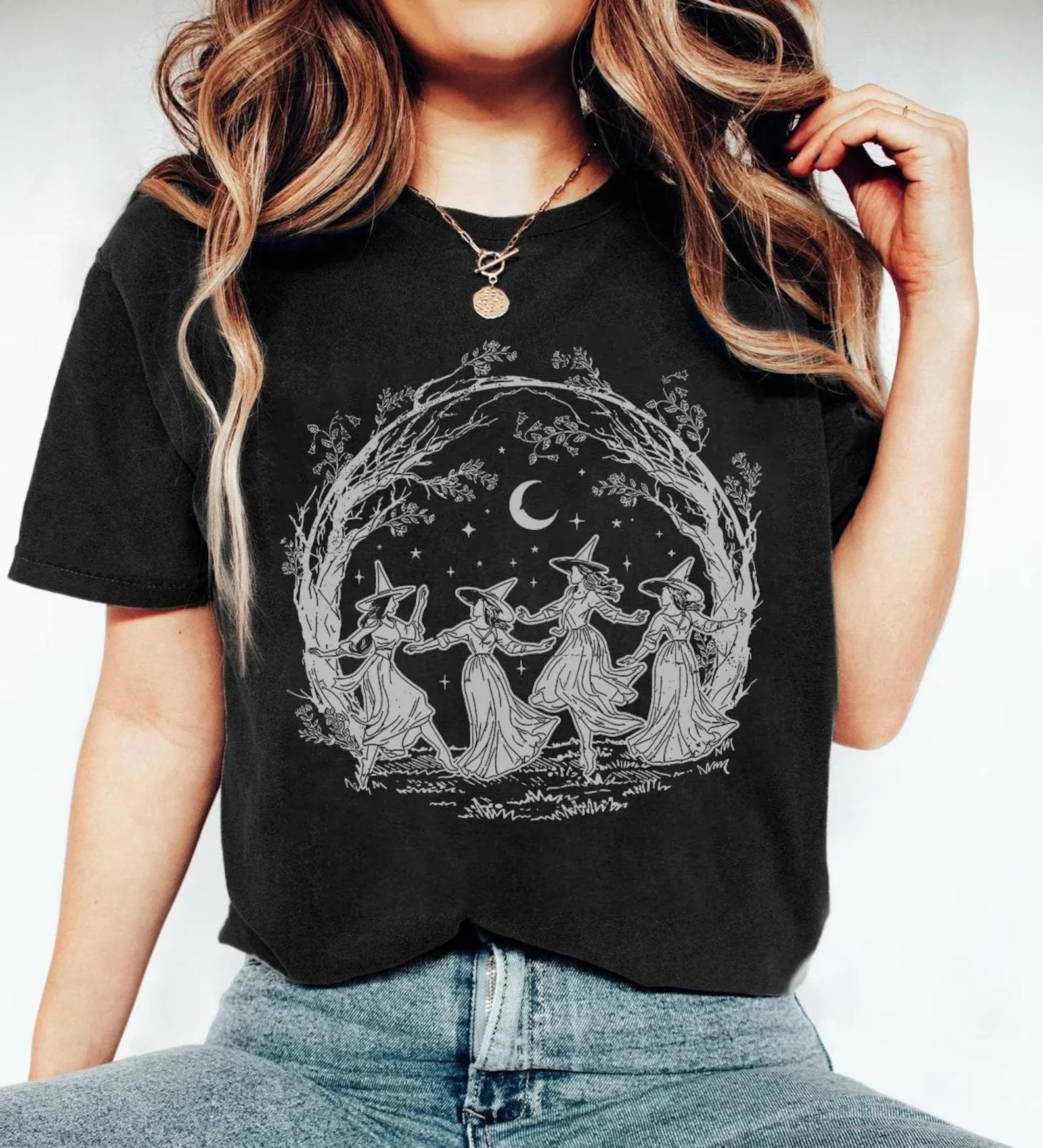 Retro Dancing Cats Around Campfire T Shirt Cool Cat Forest Design Short-sleeved Tee Casual Versatile Outdoor Top for Women  Men