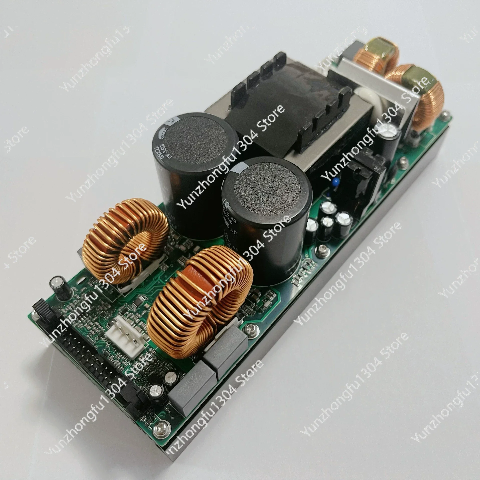 Class D power amplifier L-PRO2HP 8 Europe: 1500W + 400W 4 Europe: 2500W *+ 800W PASCAL Class D power amplifier module