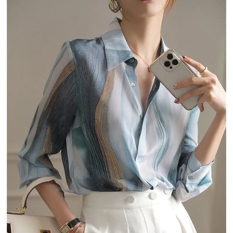 

Summer and Autumn New Casual Tops Commute Fashion Woman Blouses 2025 Fashion Lapel Printed Spliced Button Loose Chiffon Shirt