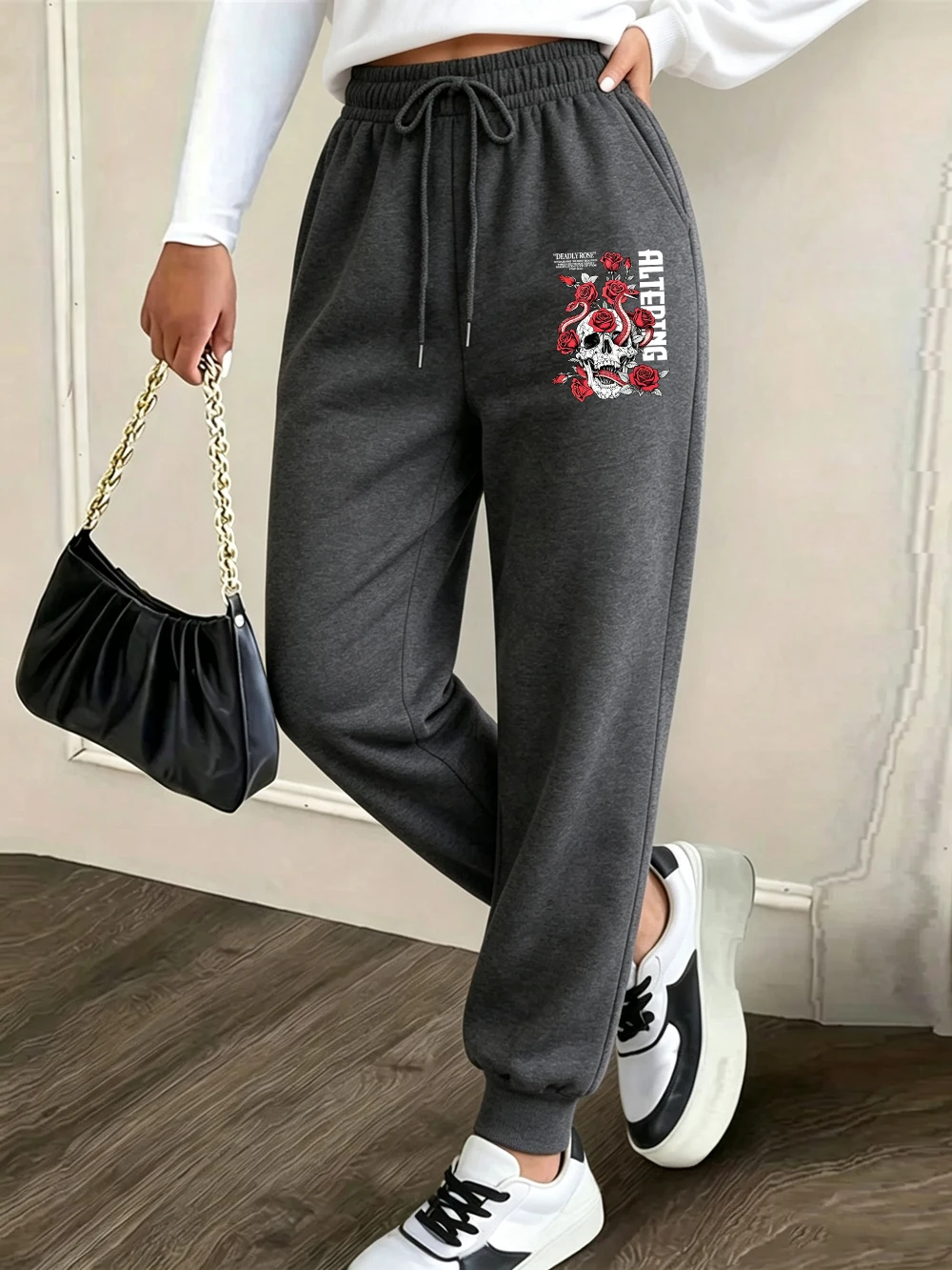 Deadly Rose Skull Snake Prints Sweatpants Women Casual Fleece Warm Pants Winter Pocket Oversized Trousers Basics Woman Clothes